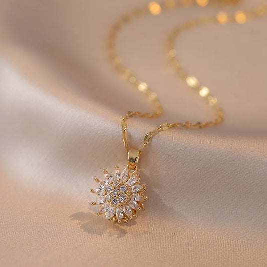Collar Girasol Giratorio en Baño de 18k